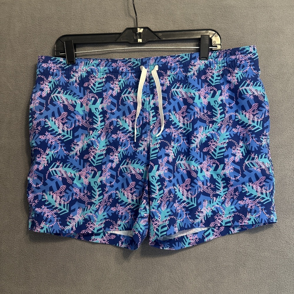 Chubbies Swim Trunks 5.5" Mens Size Medium Blue Pink Lizard Print Lined Beach